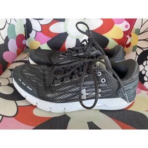 UNDER ARMOUR CHARGED ROGUE Women's Athletic Sneakers Black/White 8.5